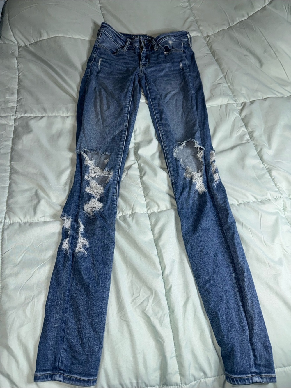 American Eagle Outfitters Blue Distressed Skinny Jeans